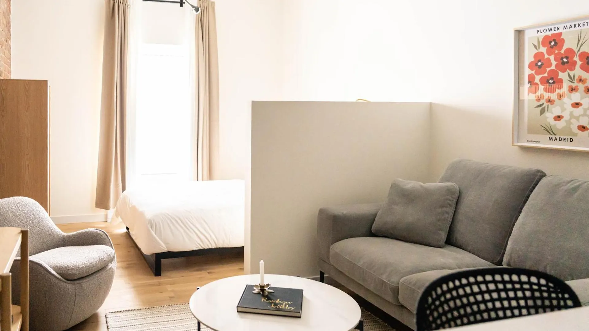 Maison Place Jacques-Cartier By Luxury In Transit Montreal Canada