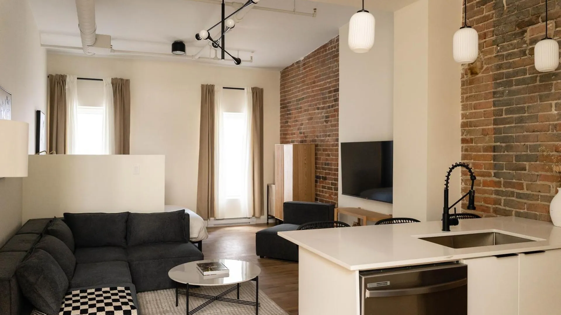 Apartment Maison Place Jacques-Cartier By Luxury In Transit Montreal Canada
