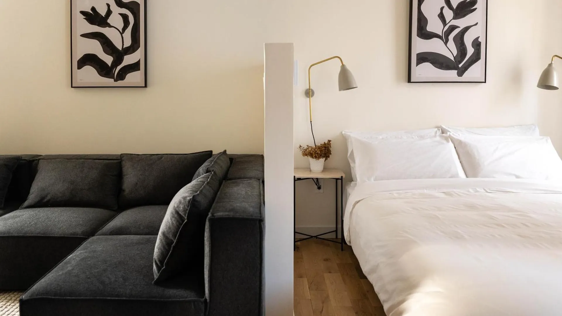 Maison Place Jacques-Cartier By Luxury In Transit Montreal
