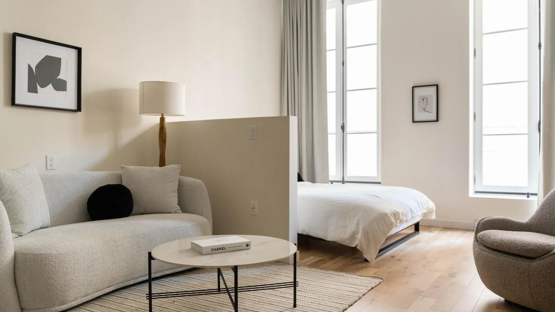 Maison Place Jacques-Cartier By Luxury In Transit Montreal Apartment