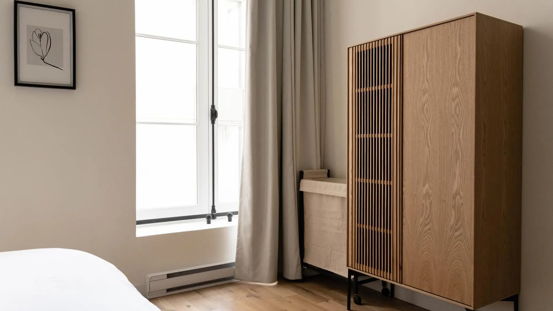 Apartment Maison Place Jacques-Cartier By Luxury In Transit Montreal Canada