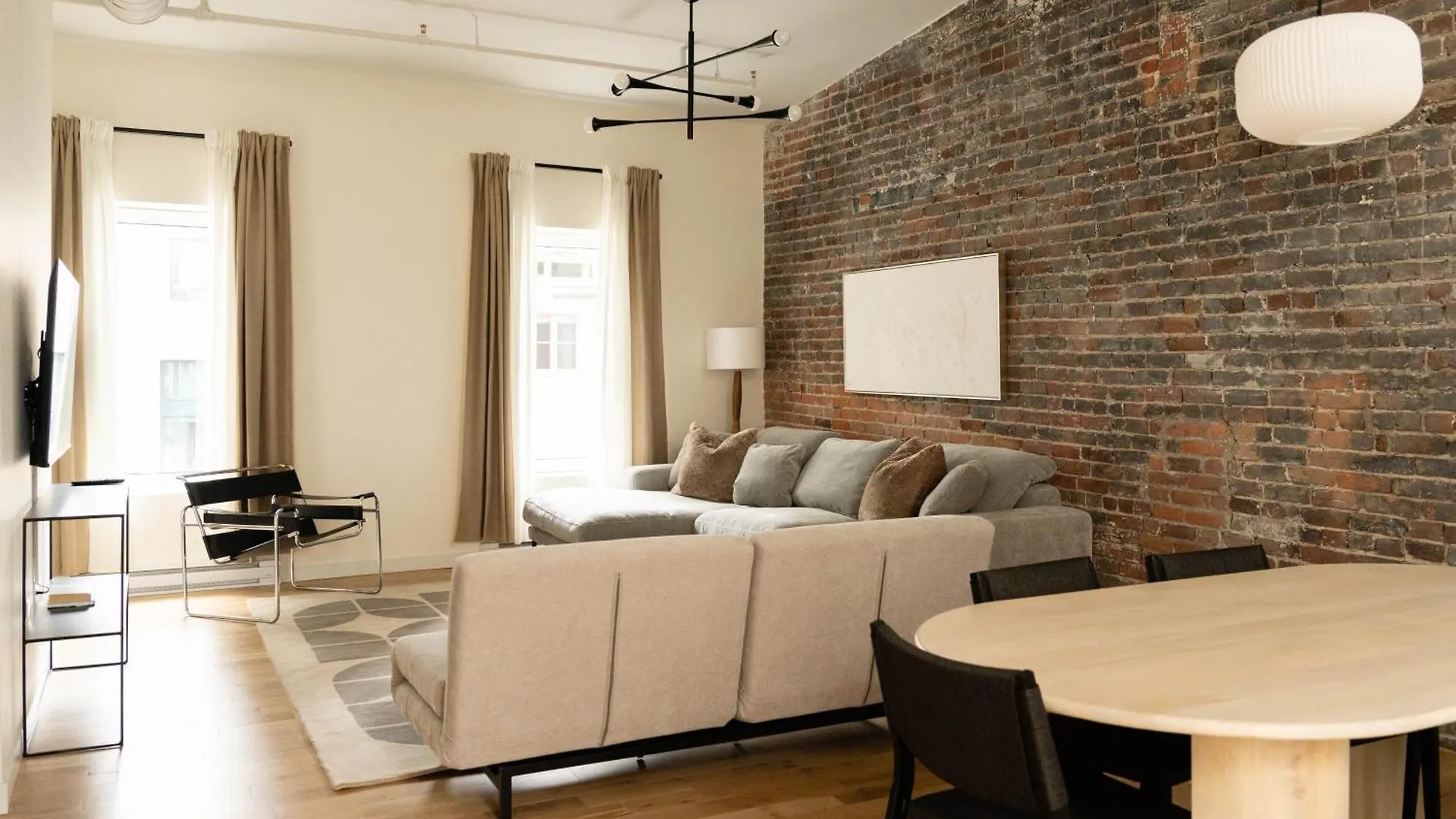 Apartment Maison Place Jacques-Cartier By Luxury In Transit Montreal