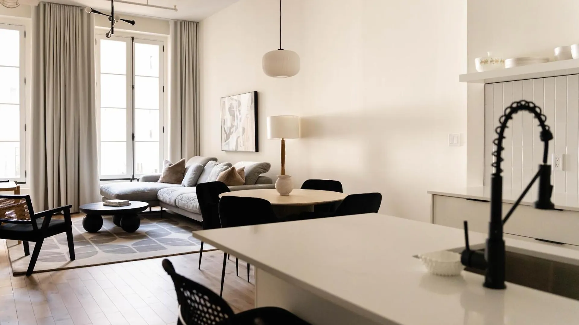 Maison Place Jacques-Cartier By Luxury In Transit Montreal 0*,  Canada