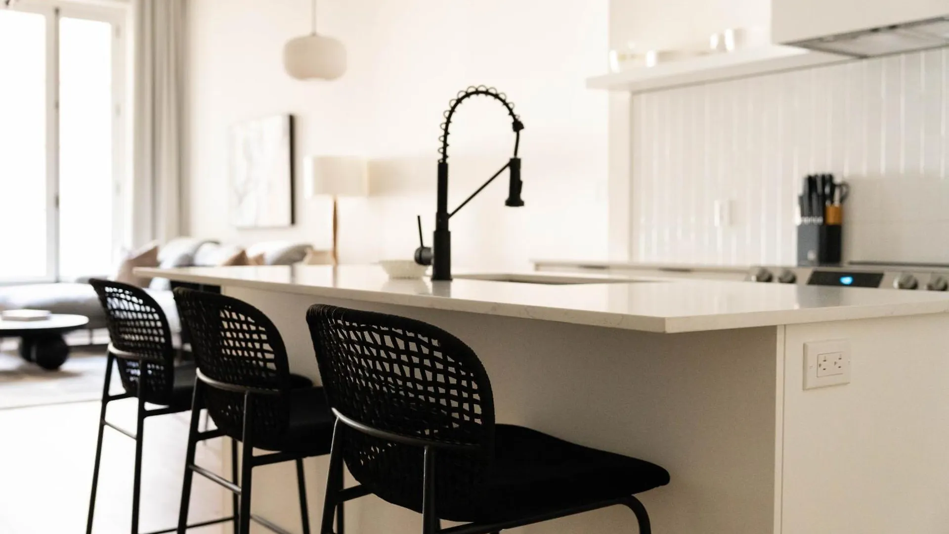 Apartment Maison Place Jacques-Cartier By Luxury In Transit Montreal