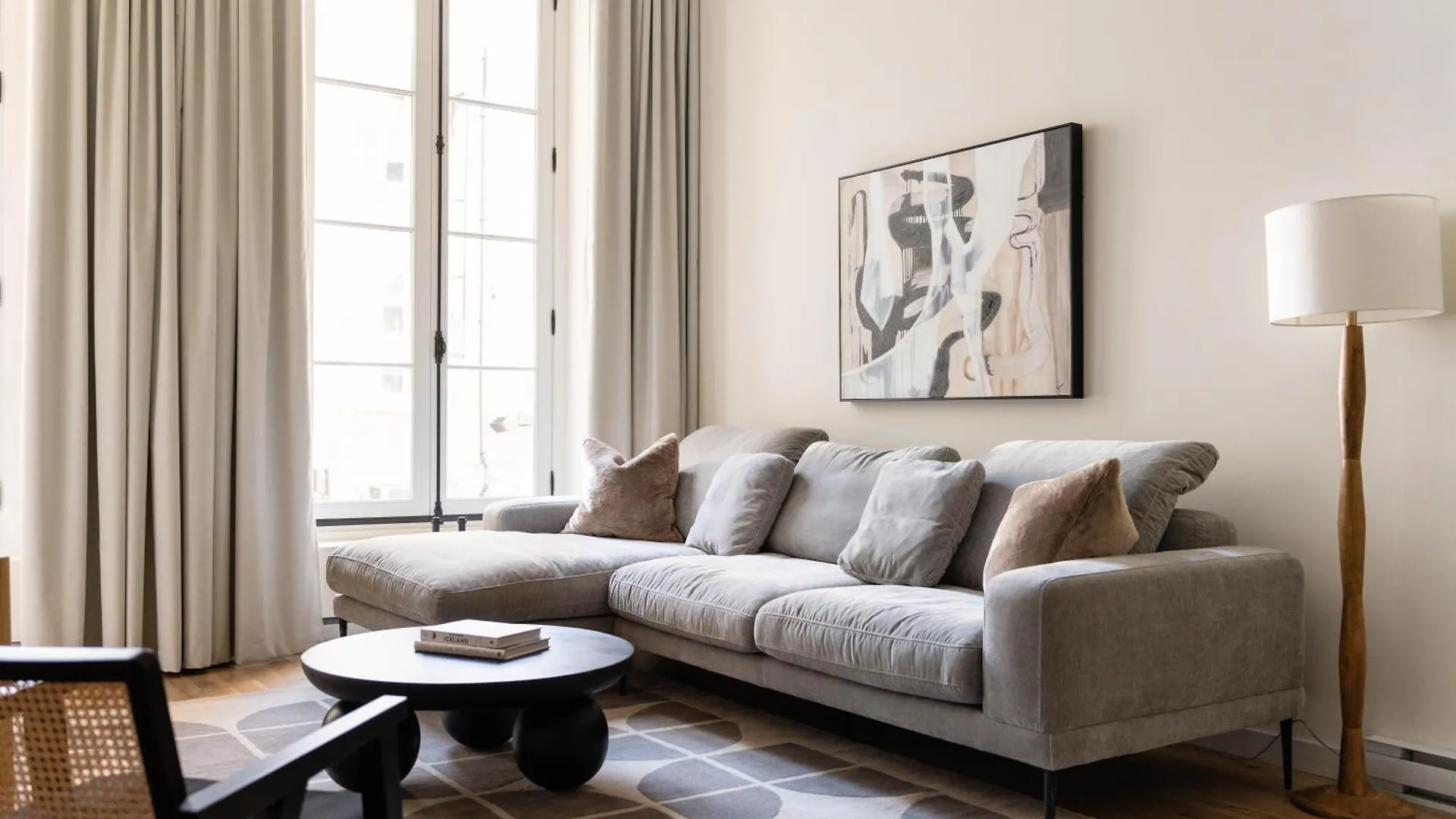 Maison Place Jacques-Cartier By Luxury In Transit Montreal Apartment