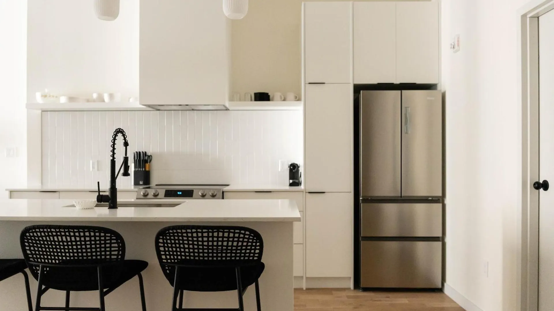 Maison Place Jacques-Cartier By Luxury In Transit Montreal Apartment